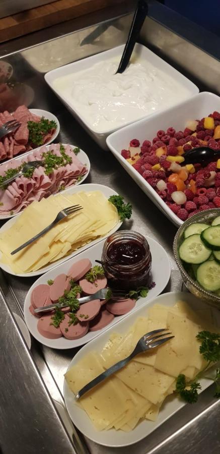Lentaevae Kalakukko -Veturi B&B Kuopio Luaran gambar